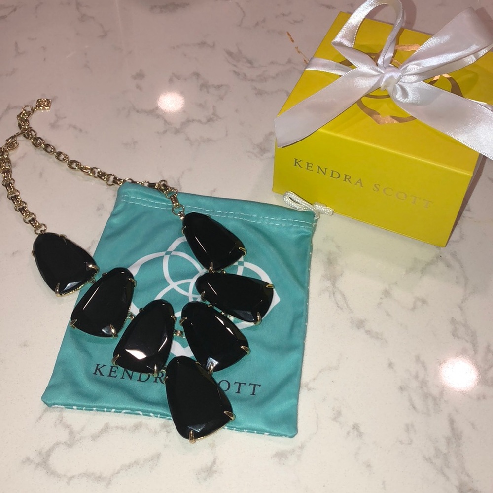 Kendra Scott Harlow Statement Necklace